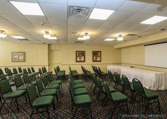 Clarion Mason City Business photo